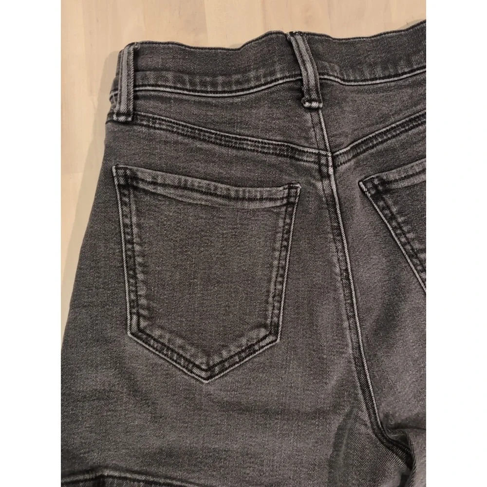 SO High Rise Boyfriend Midi Distressed Shorts Women's 1/25W Black‎